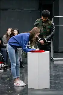 这个小花代替丫丫成为女主陈思诚是急着撇清关系吗
