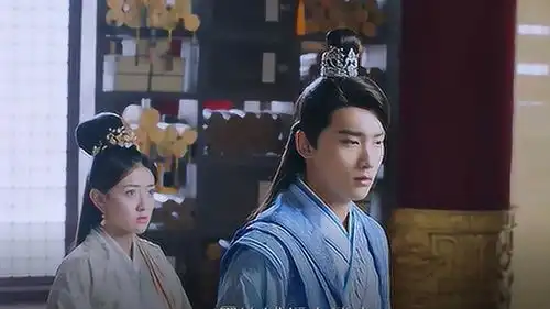 双世宠妃2墨连城陷入两难境地,不想让曲小檀难过,答应皇上请求