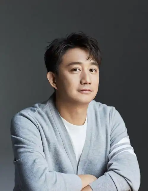 陈数和黄磊到外地拍戏,黄磊对陈数说咱俩制造点绯闻吧
