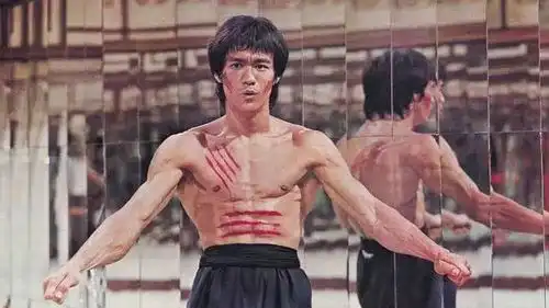 李小龙那么厉害,为什么不与同时代的世界拳王阿里大战一场
