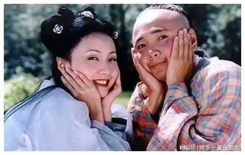 6位发福的男神一半是军艺校草,曾经的小李飞刀有了大肚腩