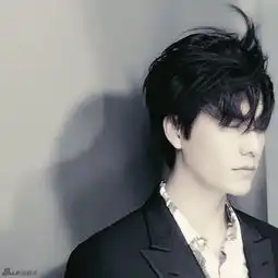 组图被网友套路陈坤晒素颜照自证盛世美颜
