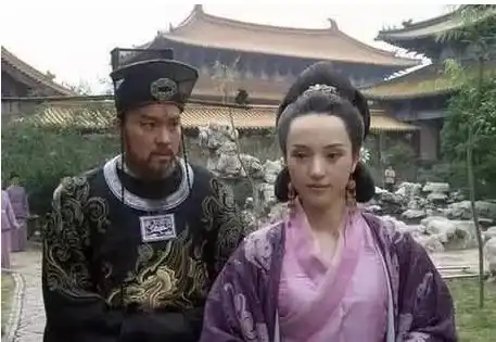 他13岁登基,四大发明中的三个都创造于他在位时期
