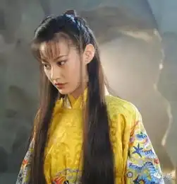 小鱼儿与花无缺里的小仙女被传中邪
