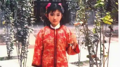 红楼梦巧姐陷火坑,富婆李纨却袖手旁观,原因贾母43回就说明了