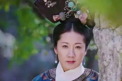 星辰大海中的熟脸不少,认出了倪虹洁和于慧,却没认出郭虹