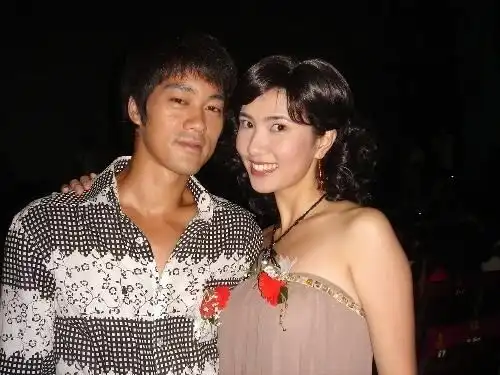 李小龙和秦小曼获得恰恰舞比赛冠军,为何外国人会输得心服口服
