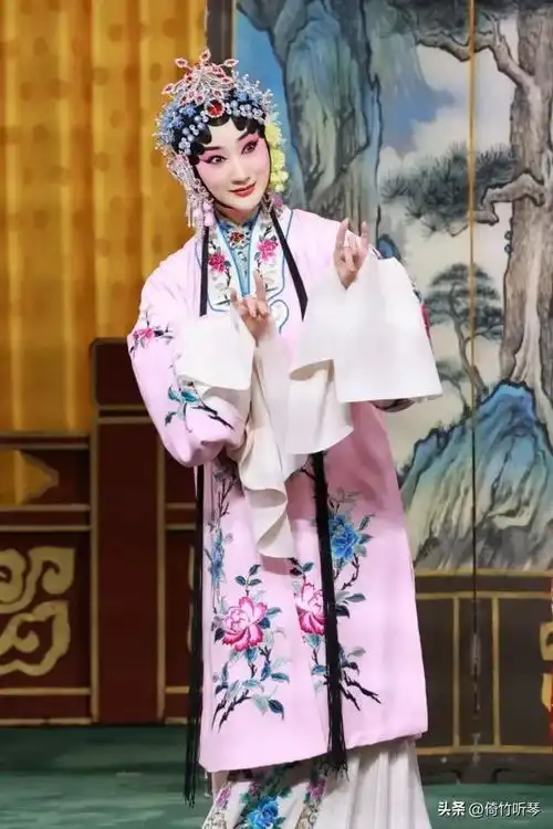 天津学戏,津沪唱红的几位天津籍京剧演员3.窦晓璇
