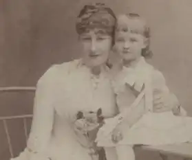 茜茜公主的彪悍孙女,丈夫婚后爱上女演员,结果被她一枪毙命