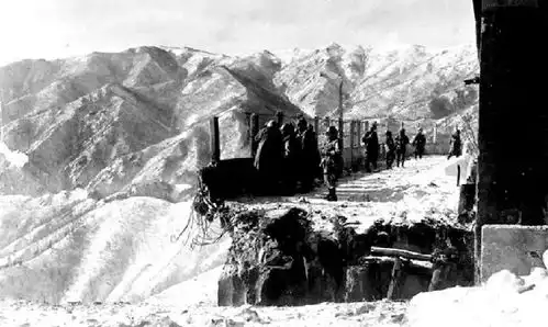 炸不断的水门桥长津湖续集背后的历史,8天时间3炸3修,冰雕连震惊溃逃美军