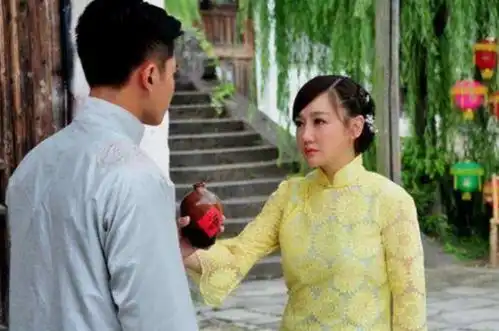 天涯女人心中少伟醉酒上了李念珍是那集