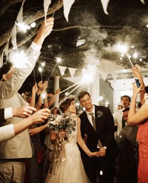 你的婚礼剧照准备婚礼