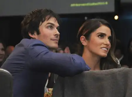 暮光之城九年,男主长残女主帅弯,一代人的青春偶像
