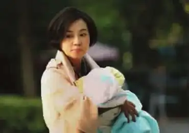 闫妮胡歌演绎姐弟恋