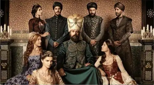 被血税抽离家乡的红衣少年,如何成为认贼作父的帝国栋梁
