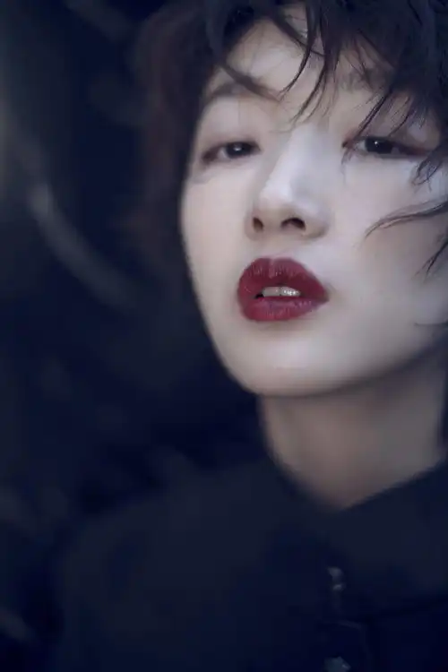 周冬雨化身环保达人,这种逛超市的技能你get了吗