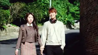 摸头杀算什么,衣角杀让你萌出一脸血
