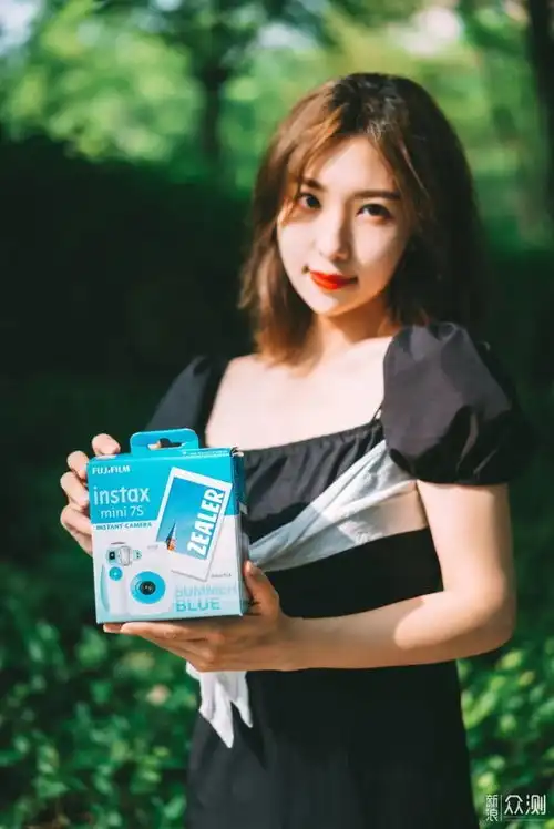 300元的拍立得为何成为女生眼中宝藏相机