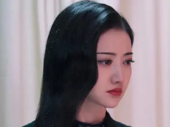 司藤被潘一祎圈粉了,出道三年,用三个配角惊艳了无数观众