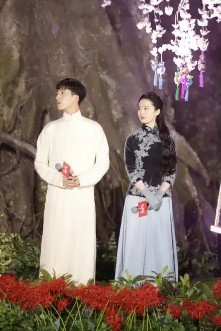 神仙姐姐刘亦菲新剧南烟斋笔录民国风造型美艳,网友表示期待
