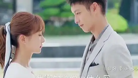 他在逆光中告白原本厉腾的人生一片黑暗,阮念初的出现成了他人生中的光亮
