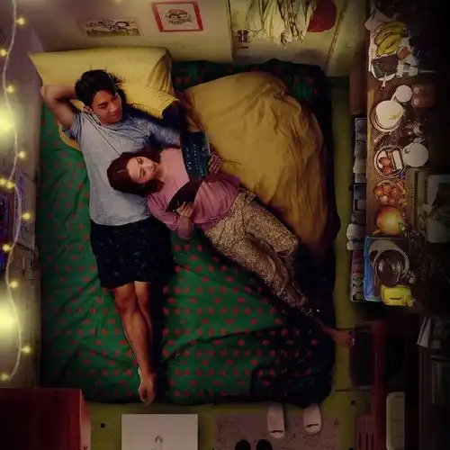 无线台大换血,新任监制走起写实风,有房才有爱情看哭蜗居男女