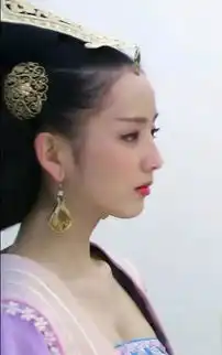 刘亦菲和佟丽娅古装扮相大pk,同为盛世美颜你pick谁
