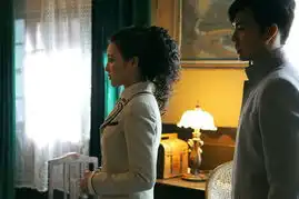 十月围城热播甘婷婷重塑打女方红