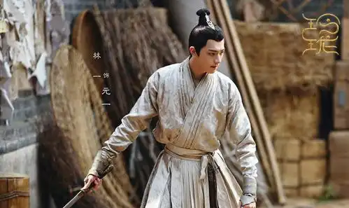 赵今麦玲珑剧照古装剧首秀造型充满灵气亲切感十足
