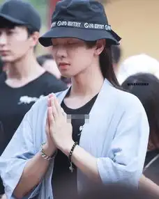 蓝思追郑繁星出演新剧看到主演阵容后,网友这剧我追定了
