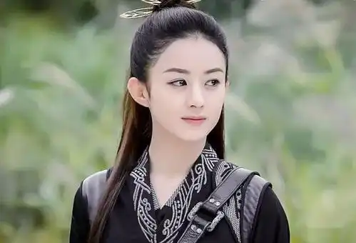 赵丽颖路透,你期待颖宝和王一博的新剧有翡吗
