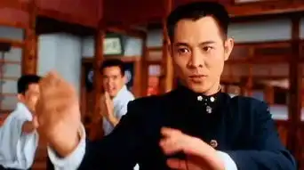 深扒丨李连杰下半生很可能在轮椅上度过,而且这个日子越来越近了
