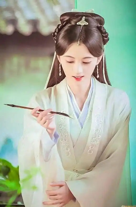 鞠婧祎和于朦胧演的新白娘子传奇终盼得剧照曝出,播出有望