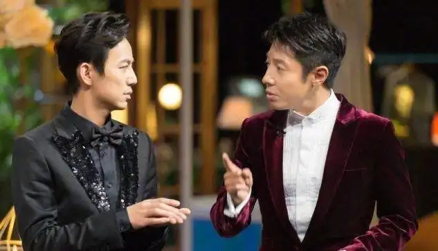 明星大侦探难有第七季网传导演组跳槽,撒贝宁白敬亭难合体