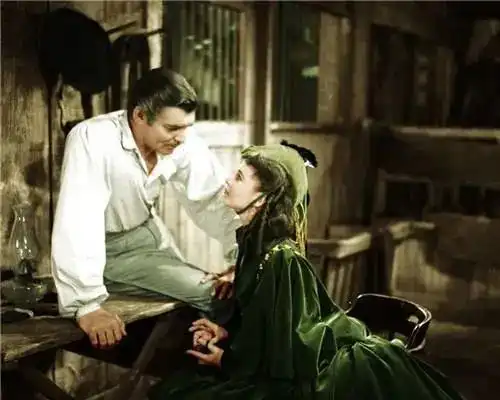 乱世佳人下架底层人民永远都是受害者
