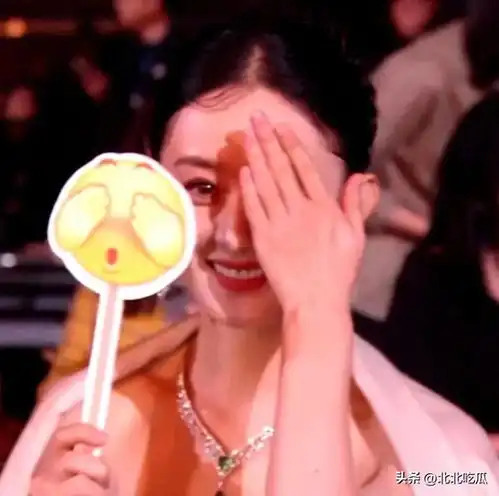 微博之夜这一晚,赵丽颖超受欢迎看来方向变了,从流量到实力派
