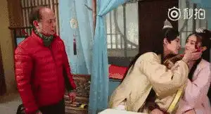 为月七看的双世宠妃,却被花絮中的导演给圈粉