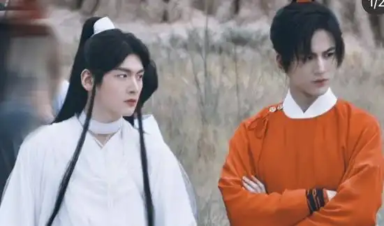 天官赐福剧透图流出,花城红色造型变橘色,是滤镜太重吗