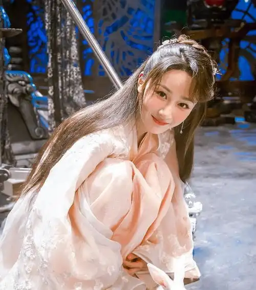 杨紫成毅新剧,锦觅司凤虐恋,堪称香蜜之三生三世十里琉璃