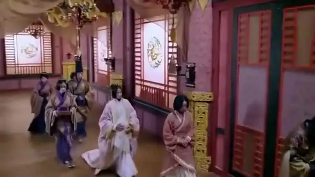 秀丽江山长歌行过珊彤把嫁妆送丽华,哪料丽华霸气拿去卖了