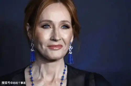 罗琳不配讨论哈利波特粉丝与其割席,演员翻脸不认人
