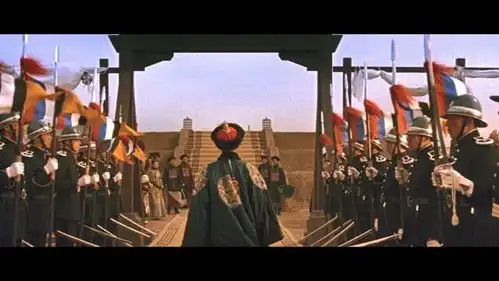 溥仪的傀儡皇帝生活究竟如何二湘空间
