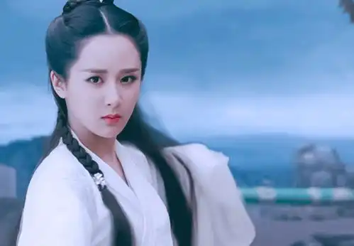 杨紫的成名史童星出道,曾因长相差点退圈,最后逆袭成内娱小花
