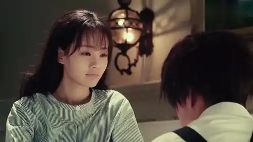 半妖倾城幽瞳把哨子送给倾城,无论什么时候都会出现,男二总是这么暖心
