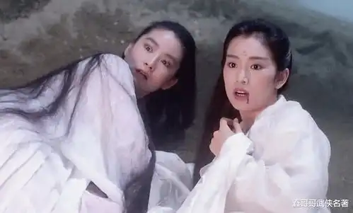 金庸笔下有一大漏洞,此人只是二流高手,却能号令三百个一流高手