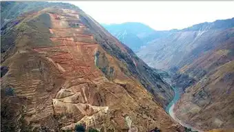 这条路通往天空之城舍块汤丹小镇您去过吗