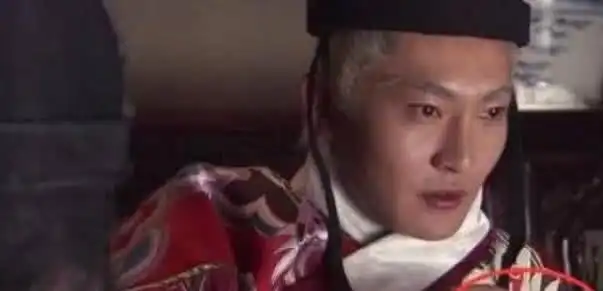 笑到牙疼的穿帮镜头,亮剑中日本人用的是m3冲锋枪太前卫了
