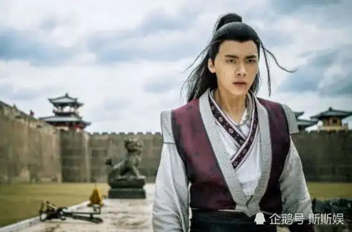 李易峰一年没戏播出,靠隐秘而伟大成功杀回,流量实力两手抓