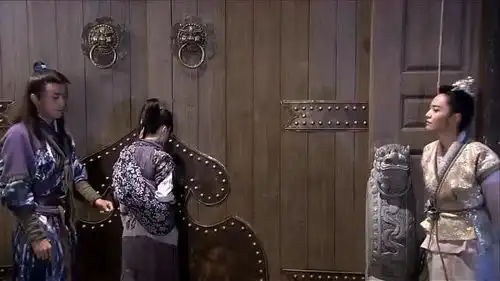 龙门镖局青橙和敬祺打算私奔,被吕青柠抓到,他们两个这样超感动