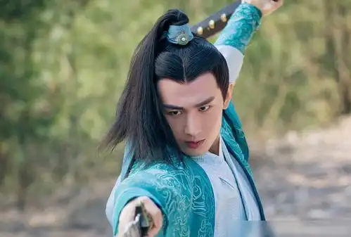 在李易峰之后,任嘉伦成毅谁将成为下一个欢瑞一哥和呼声高是他
